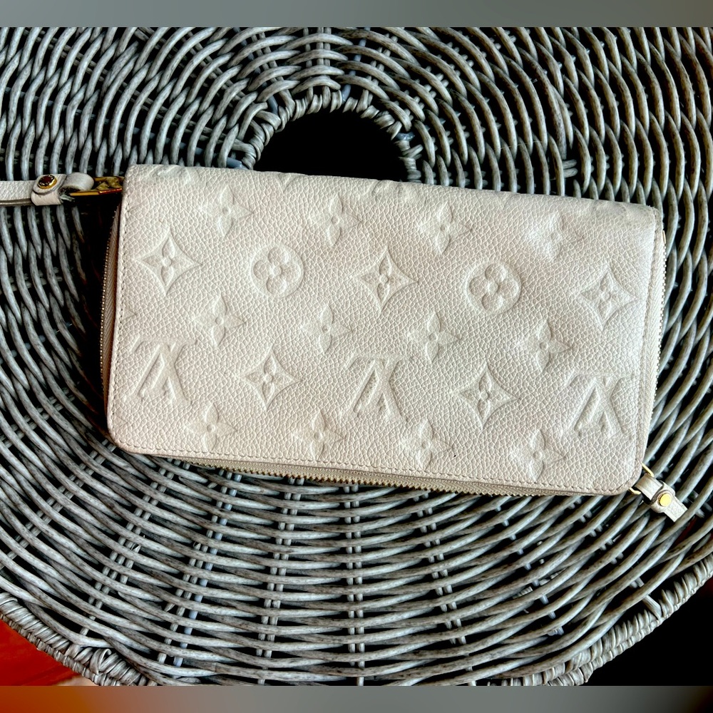 Louis Vuitton Empreinte Zippy Wallet